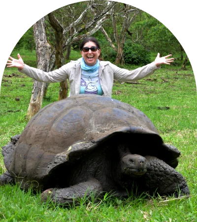 Lisa Niver turtle Galapagos